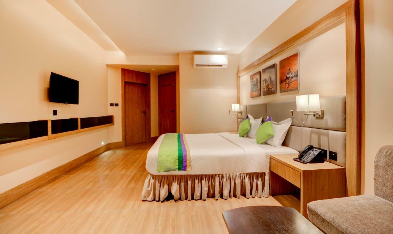 Treebo Radhe Palace Calcutta Extérieur photo