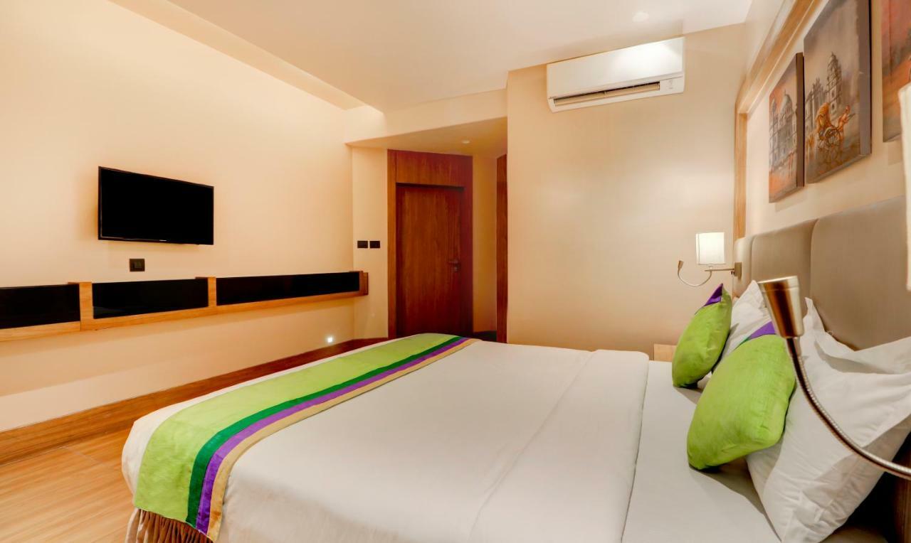Treebo Radhe Palace Calcutta Extérieur photo